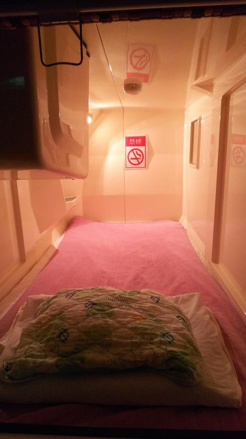 Capsule Hotel Panse Китакюсю Экстерьер фото